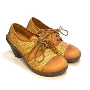 The Art Company Yellow/Orange Woven Heeled Oxfords | 6